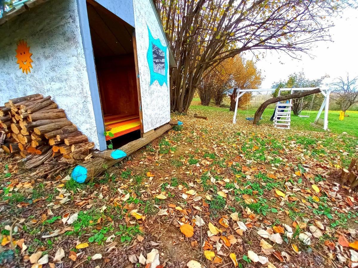Honey Hill Apartment Fruska Gora Cserög Kültér fotó
